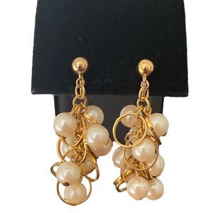 Vintage Trifari Gold Tone Pearl Cluster Clip On Earrings